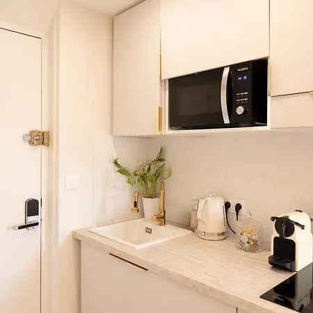 Elegant Between Train Station And Center Appartement